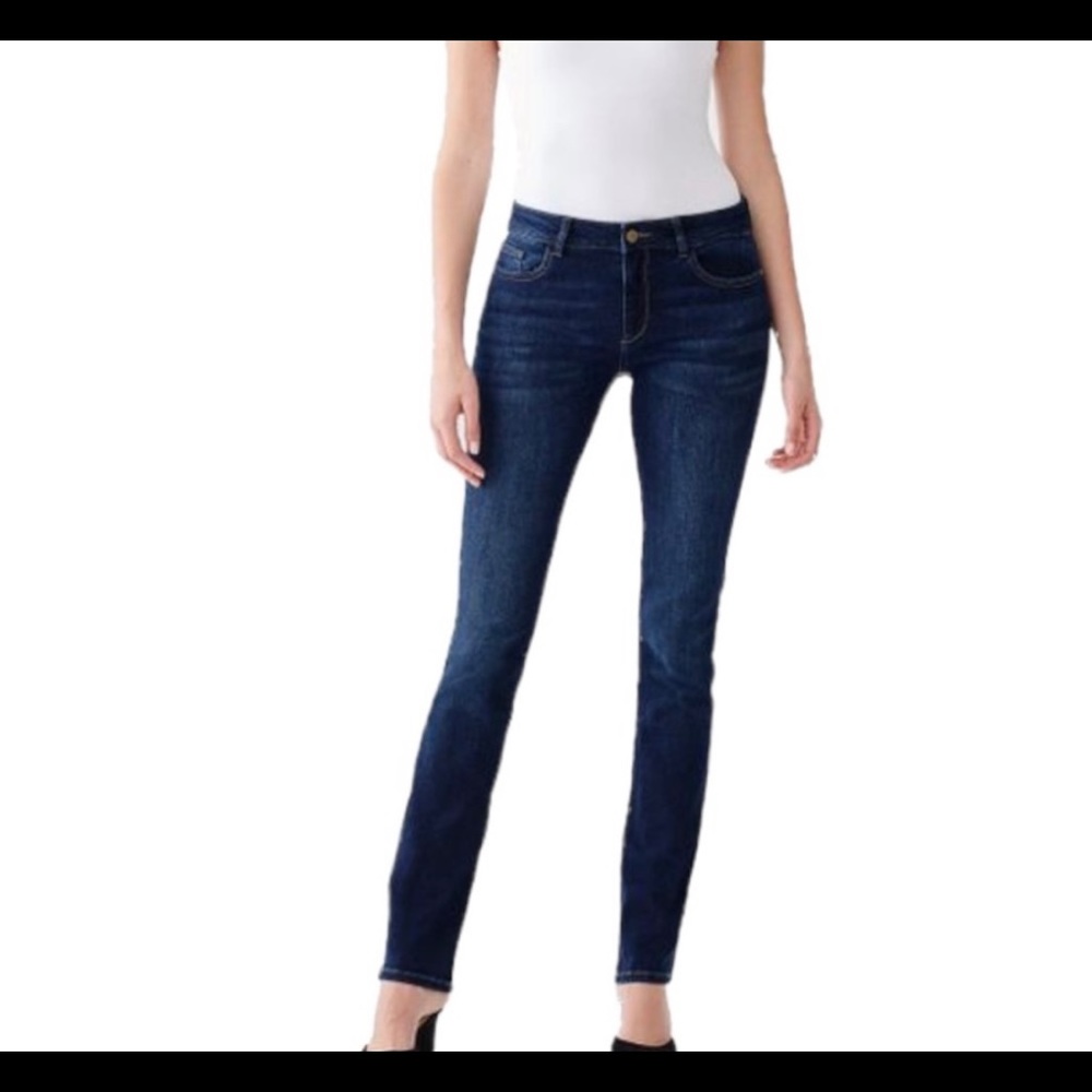 DL1961 Coco Mid Rise Curvy Straight Jean | 30